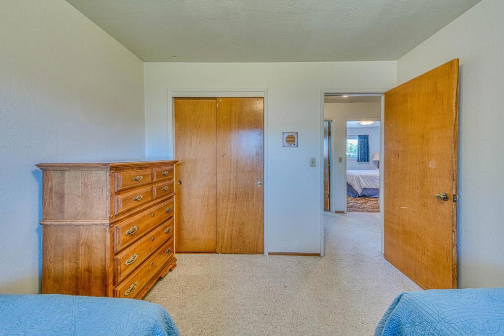 628 Alameda Avenue Property Photo 27