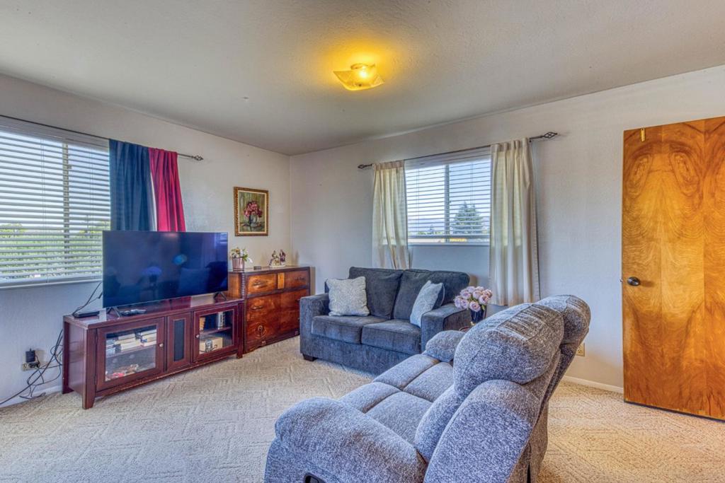 628 Alameda Avenue Property Photo 37