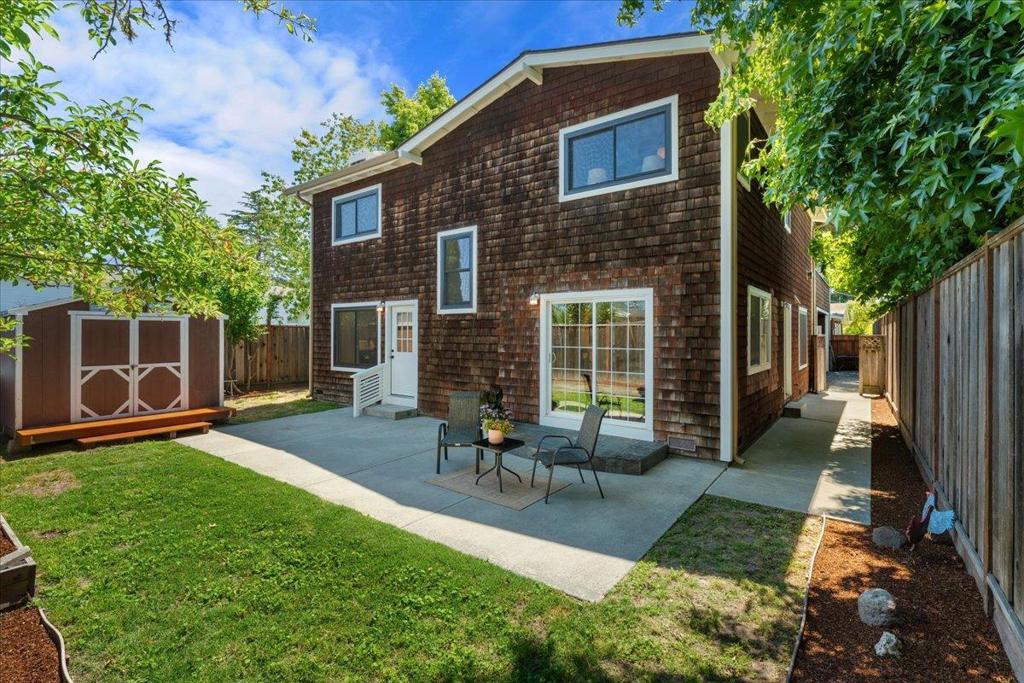 334 Pennsylvania Avenue Property Photo 25