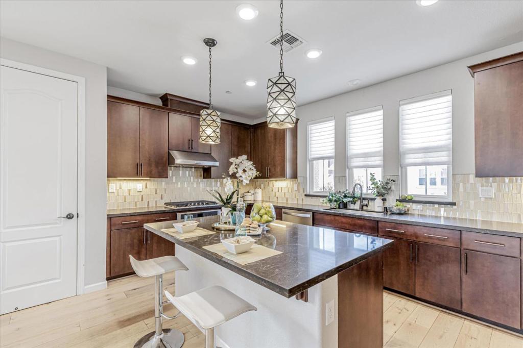 18018 Monterey Street Property Photo 10