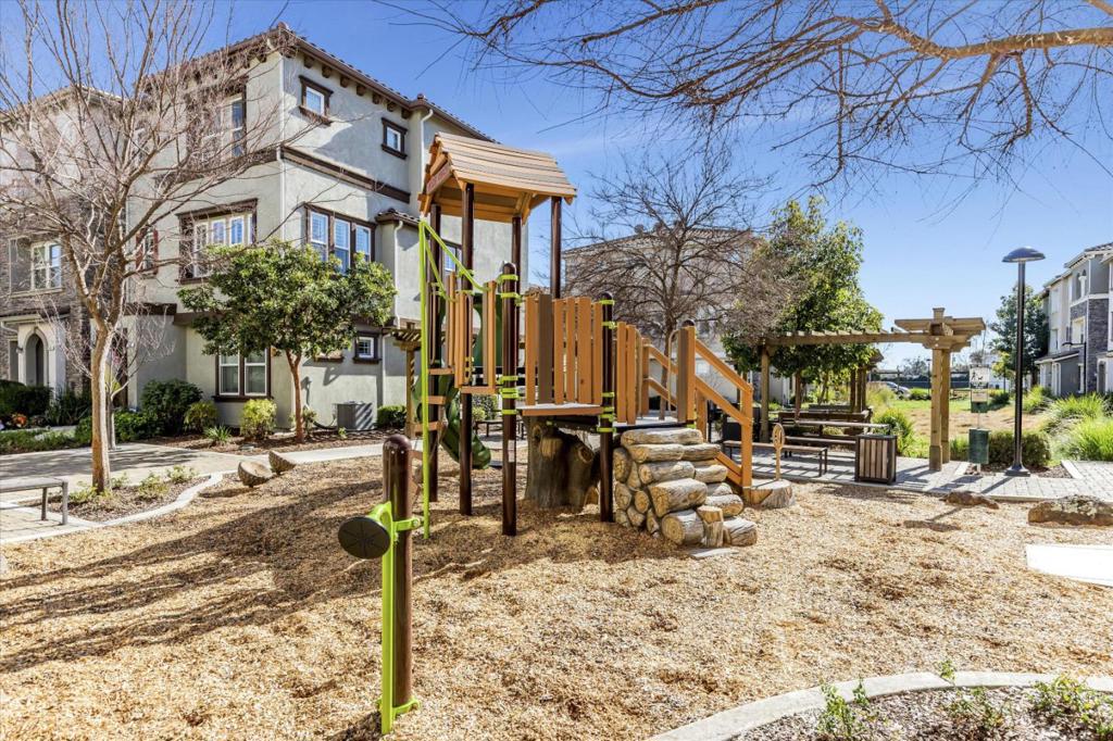 18018 Monterey Street Property Photo 32