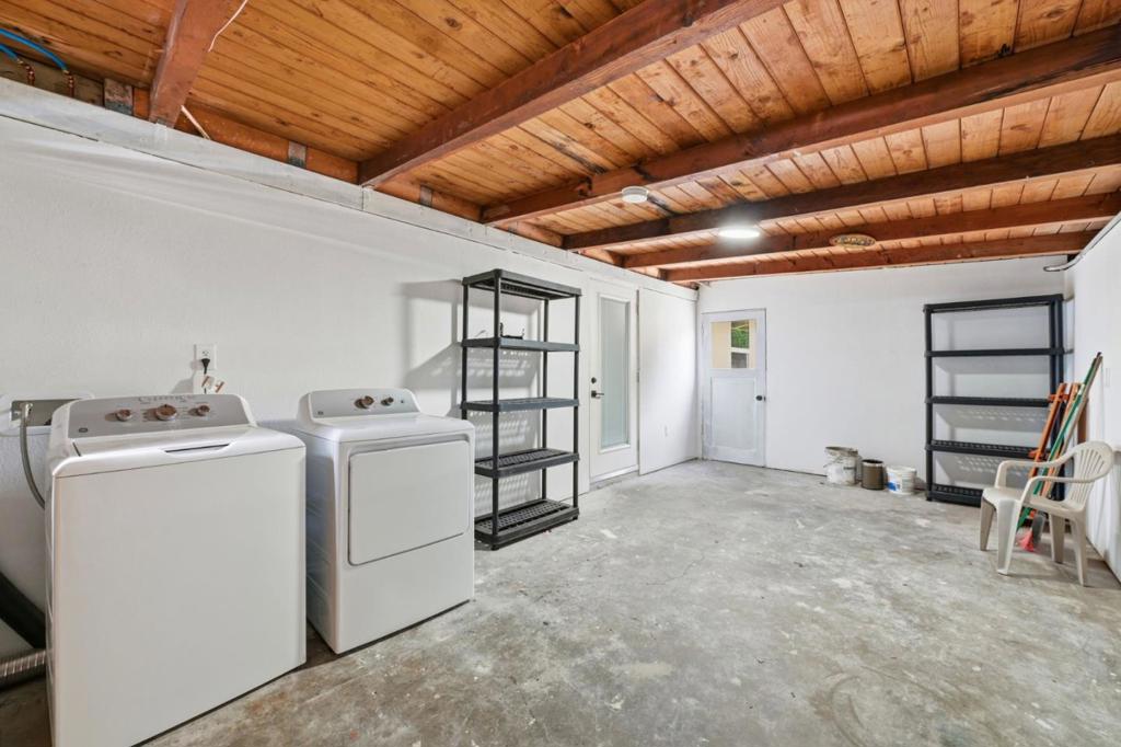 27781 Mandarin Avenue Property Photo 36