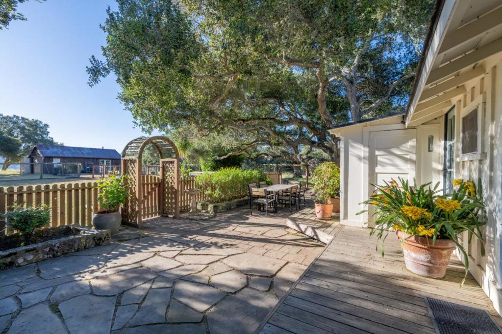 5155 Carmel Valley Road Property Photo 6