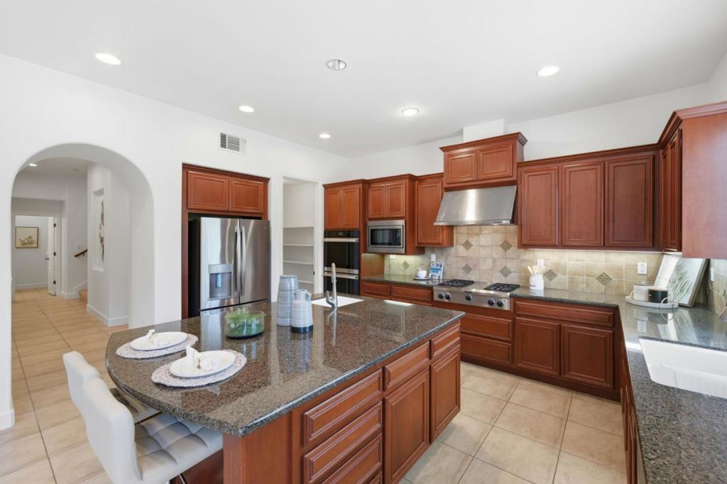 115 Macedon Court Property Photo 10