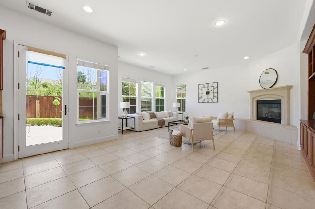 115 Macedon Court Property Photo 14
