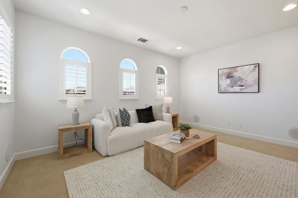 115 Macedon Court Property Photo 24