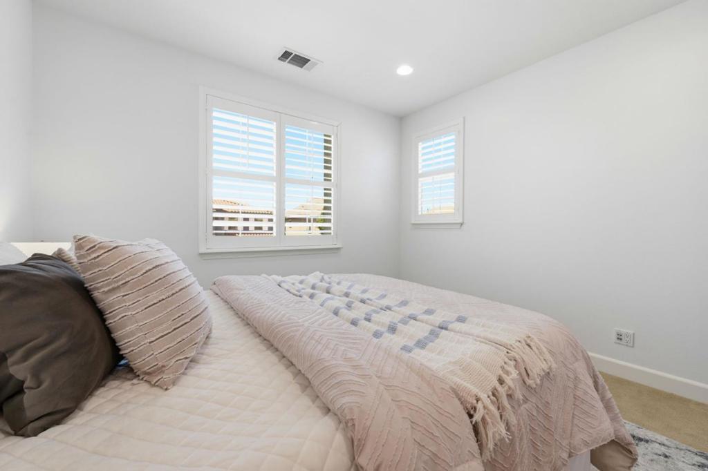 115 Macedon Court Property Photo 27