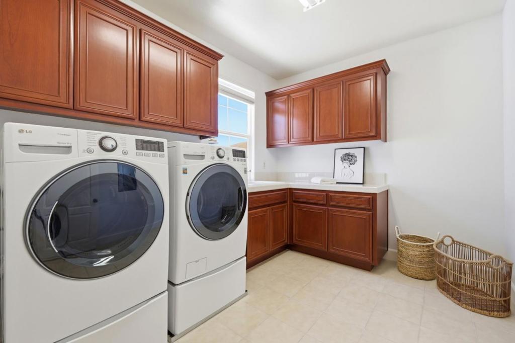 115 Macedon Court Property Photo 30