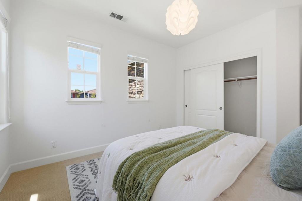 115 Macedon Court Property Photo 32