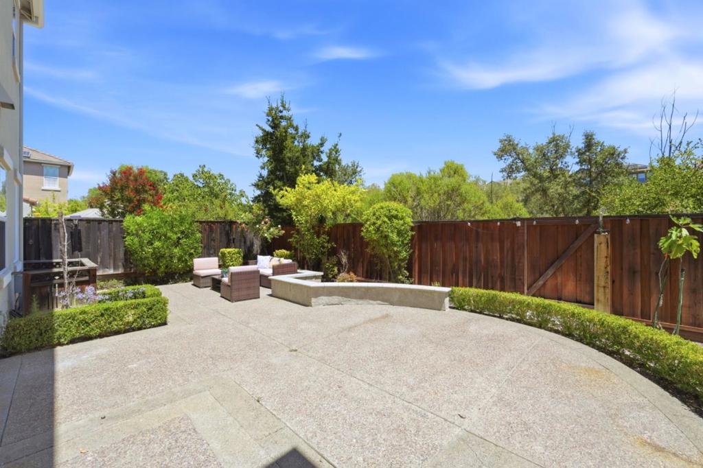 115 Macedon Court Property Photo 46