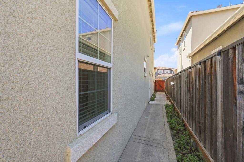 115 Macedon Court Property Photo 49