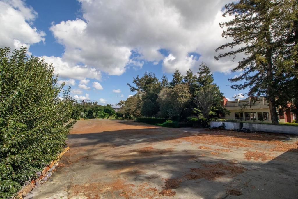 36800 Fremont Boulevard Property Photo 13