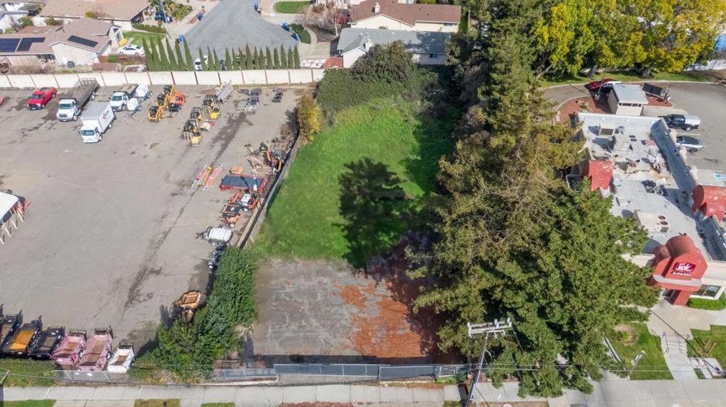 36800 Fremont Boulevard Property Photo 22