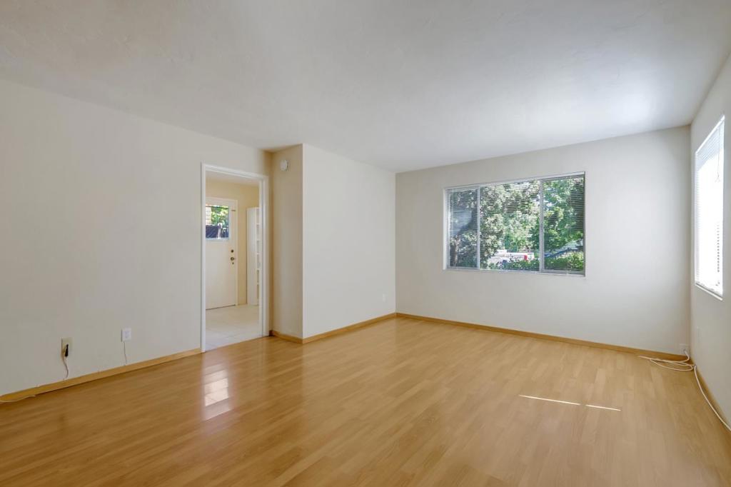 2110 Williams Street Property Photo 4