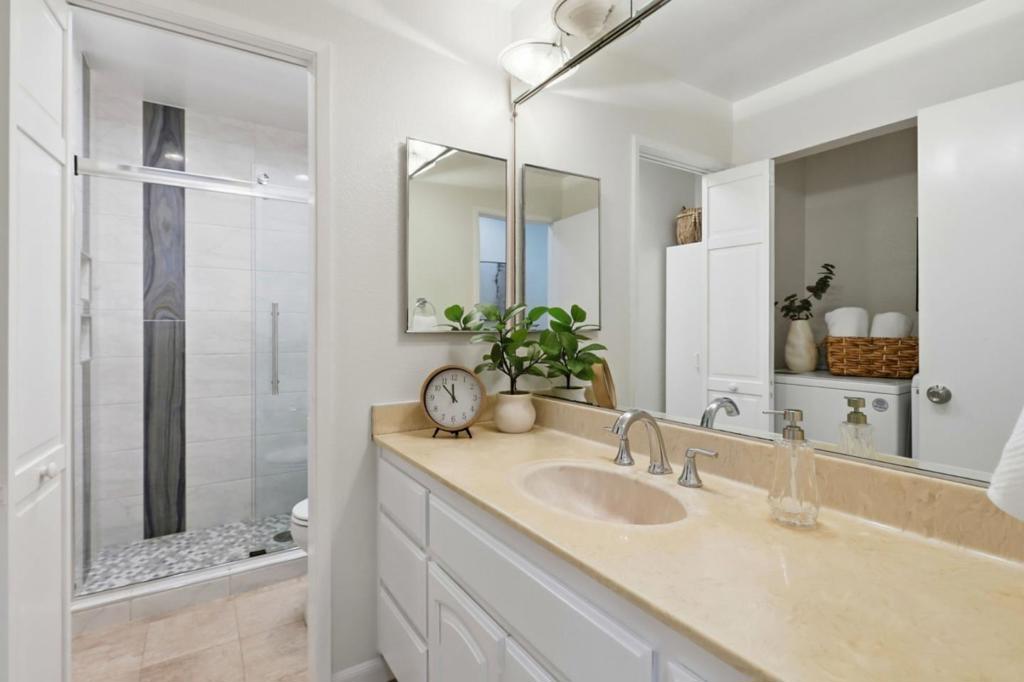 21068 White Fir Court Property Photo 13