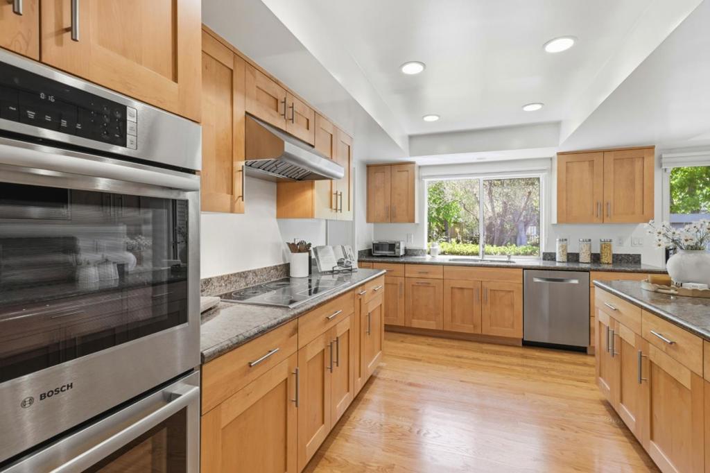 2941 Belmont Woods Way Property Photo 14