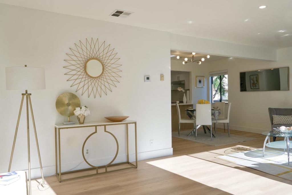 7299 Via Vico Property Photo 4