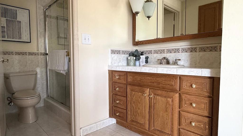 5823 Antigua Drive Property Photo 12