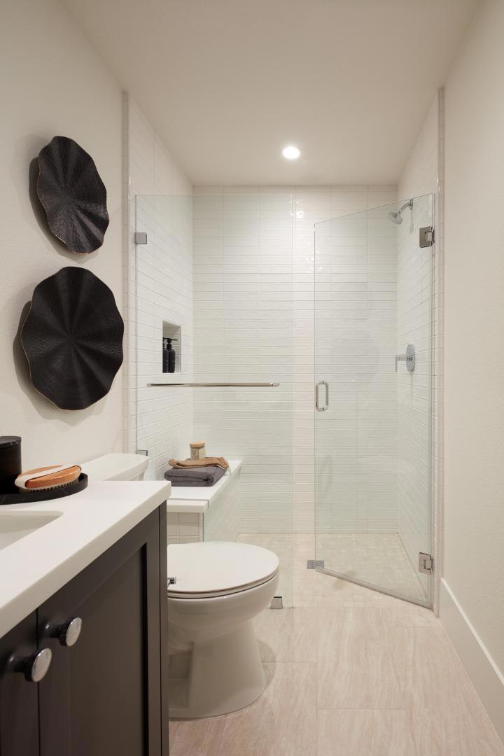 5536 Romera Way Property Photo 6