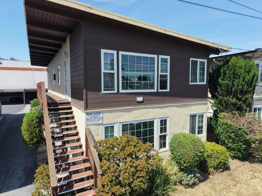 1120 Elmer Street Property Photo 5