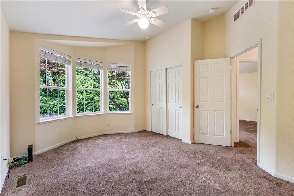 300 Plum Street 30 Property Photo 21