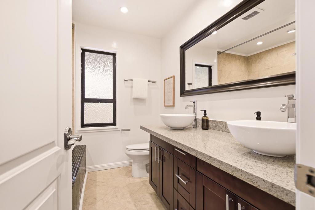39 Appian Way C Property Photo 34