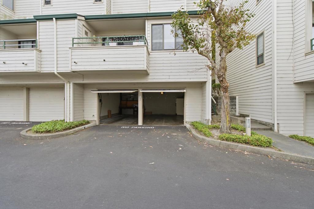 39 Appian Way C Property Photo 41