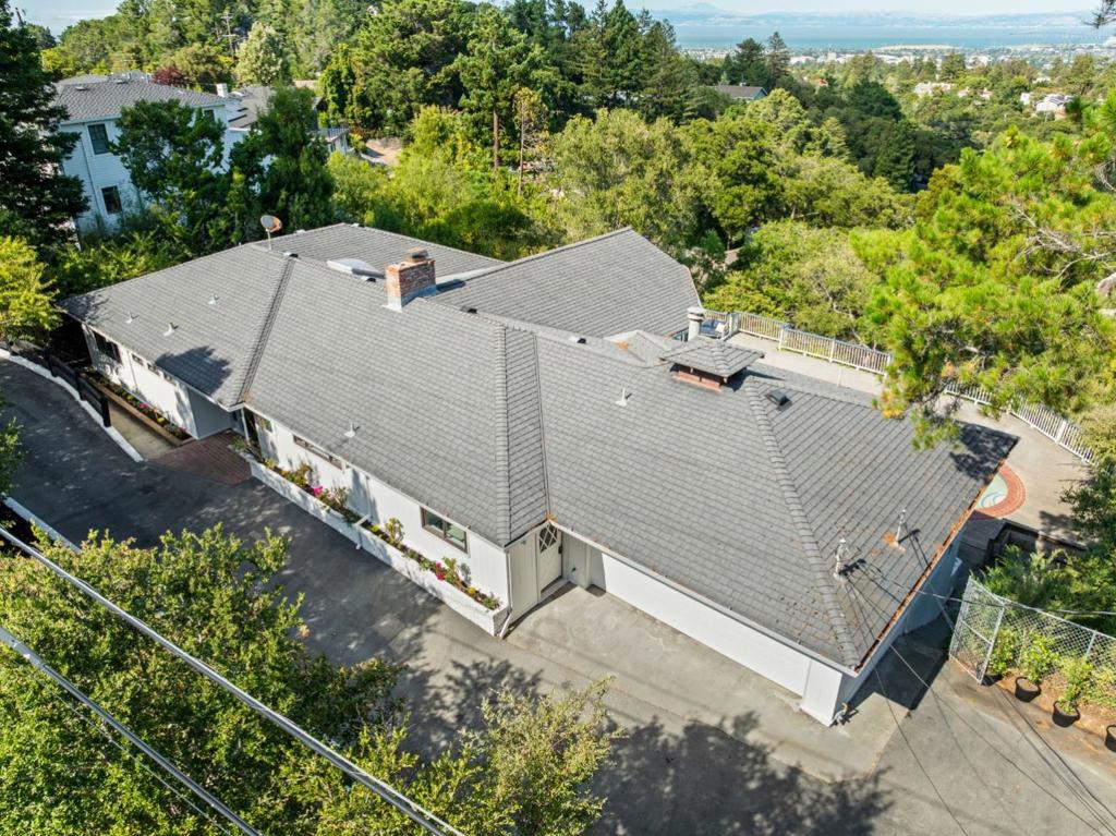 1407 Carlton Road Property Photo 5