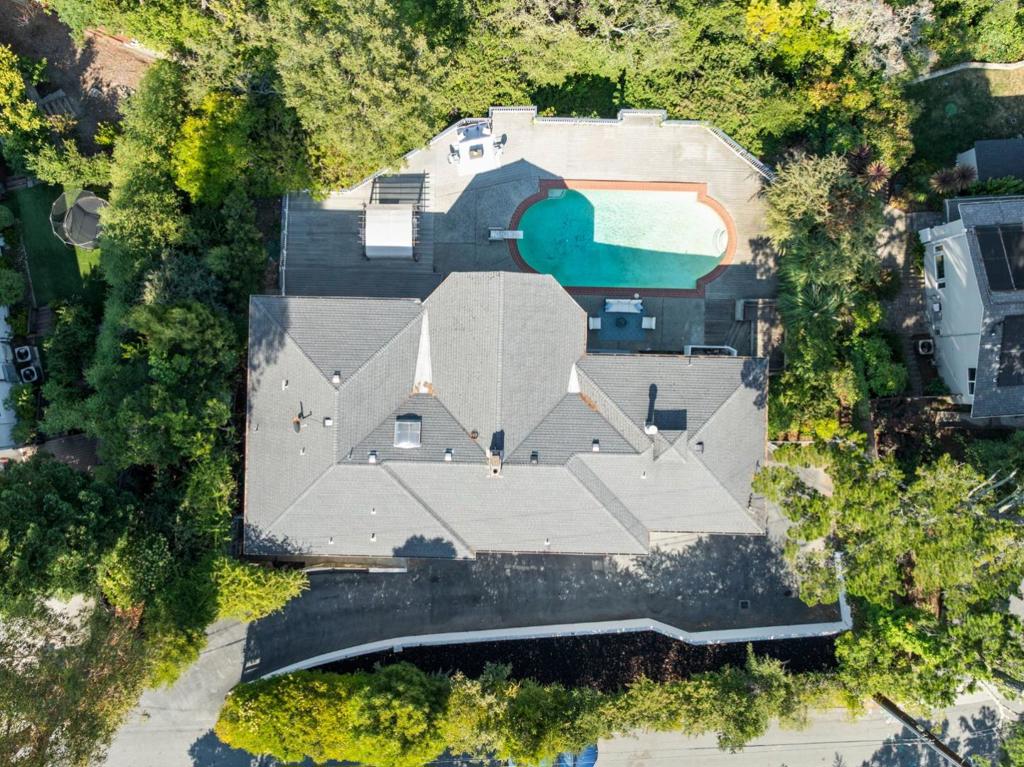 1407 Carlton Road Property Photo 6