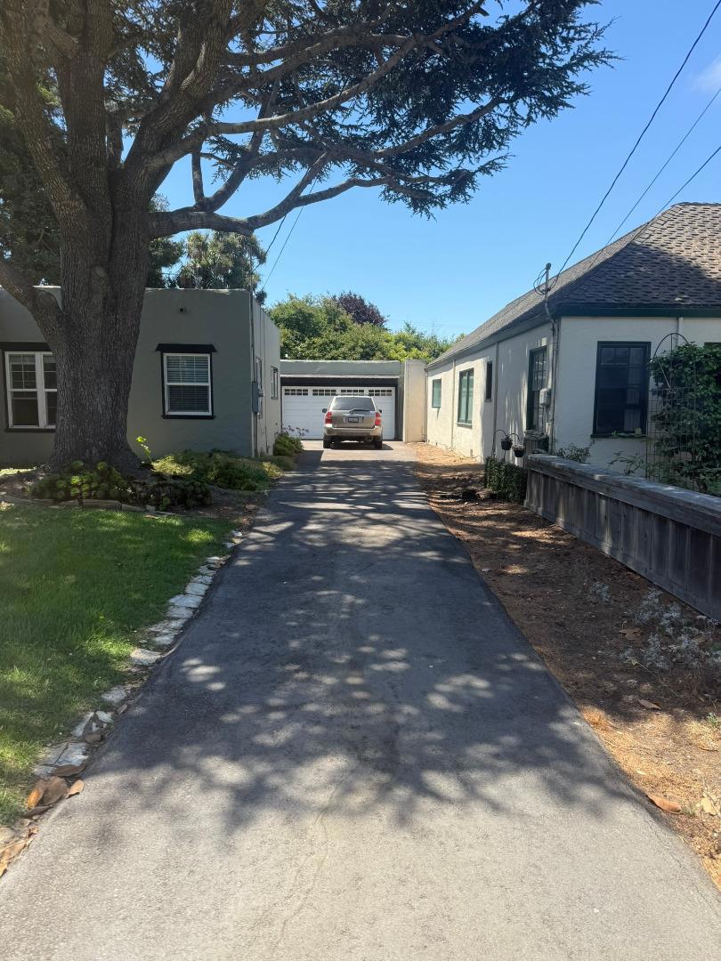 222 Oak Street Property Photo 4