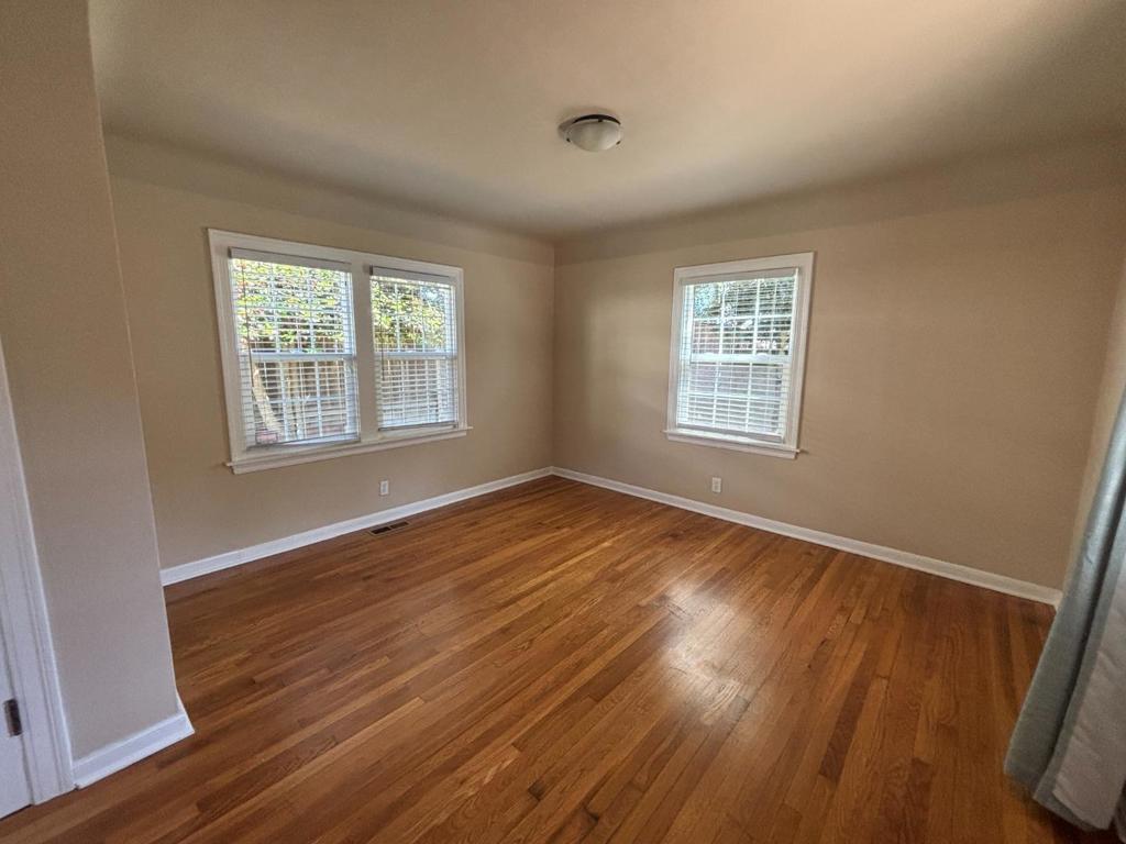 222 Oak Street Property Photo 30