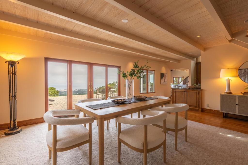 534 Aguajito Road Property Photo 17