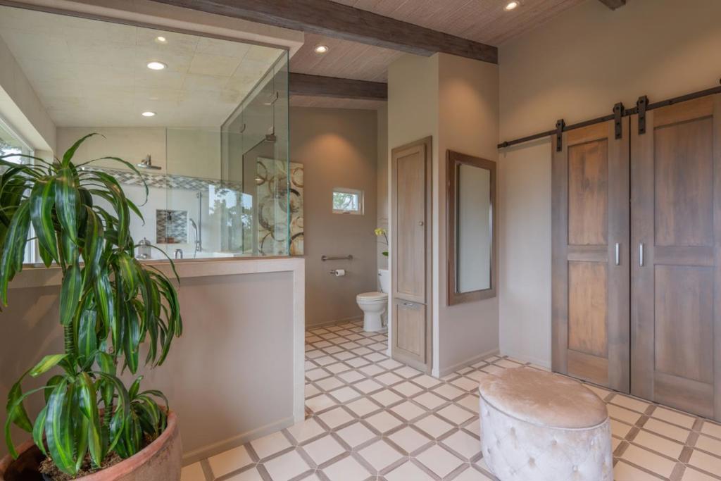 534 Aguajito Road Property Photo 33