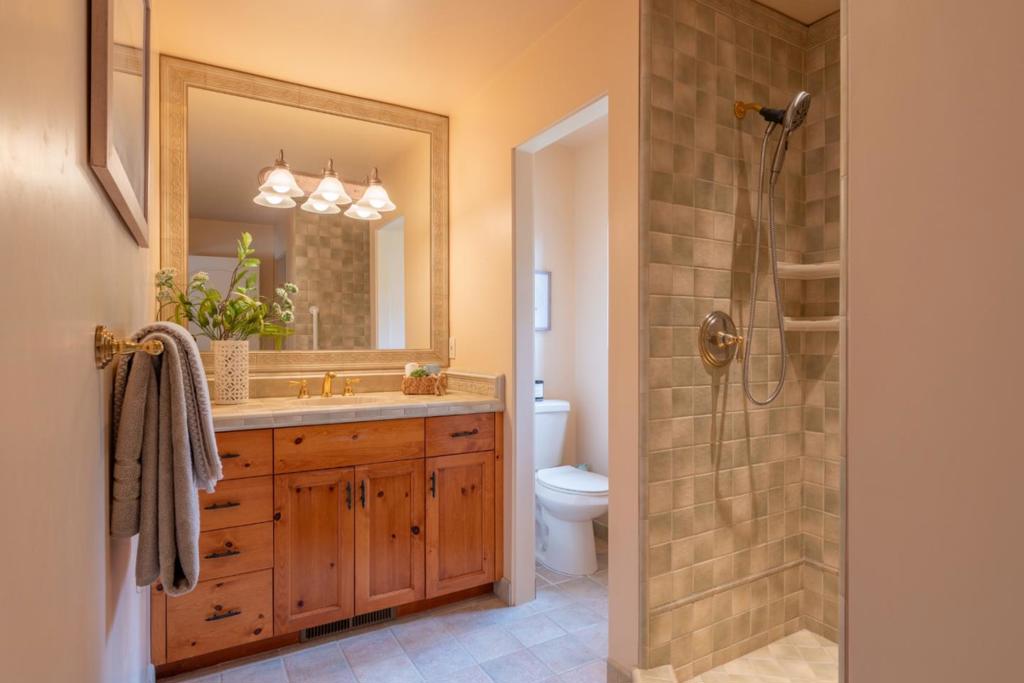 534 Aguajito Road Property Photo 37