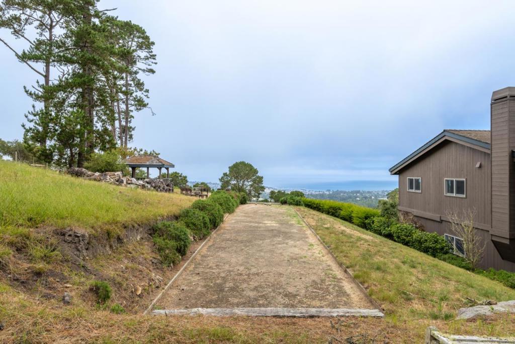 534 Aguajito Road Property Photo 42