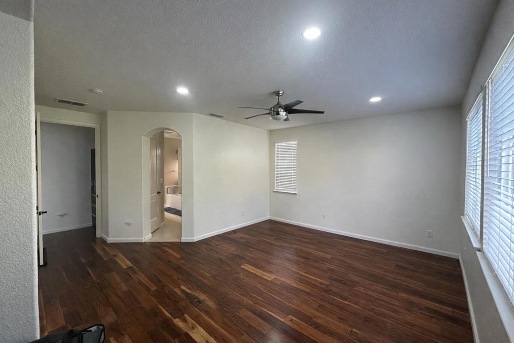 10133 Annie Street Property Photo 23