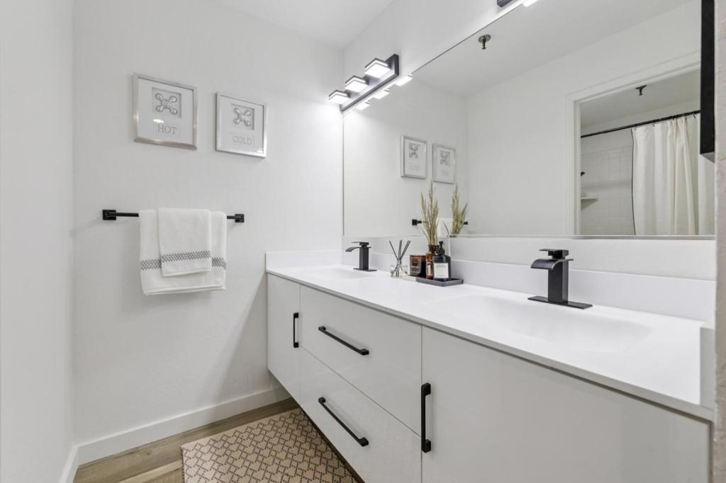 333 Hickey Boulevard 203 Property Photo 12