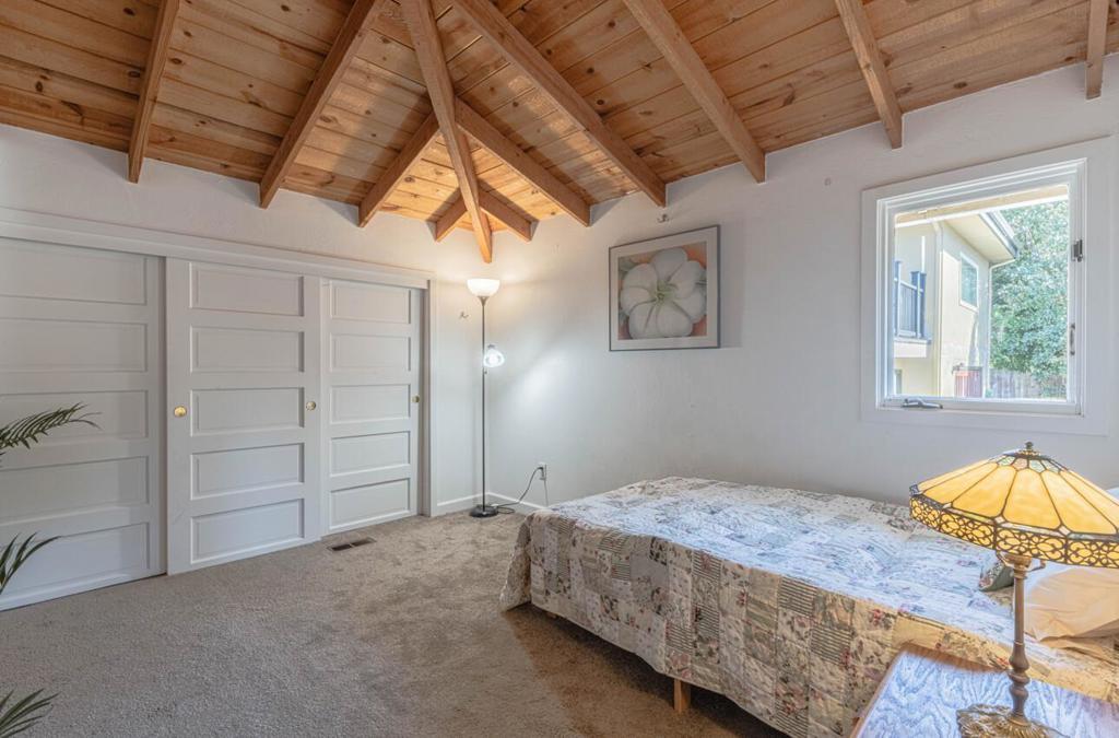 3239 Serra Avenue Property Photo 14