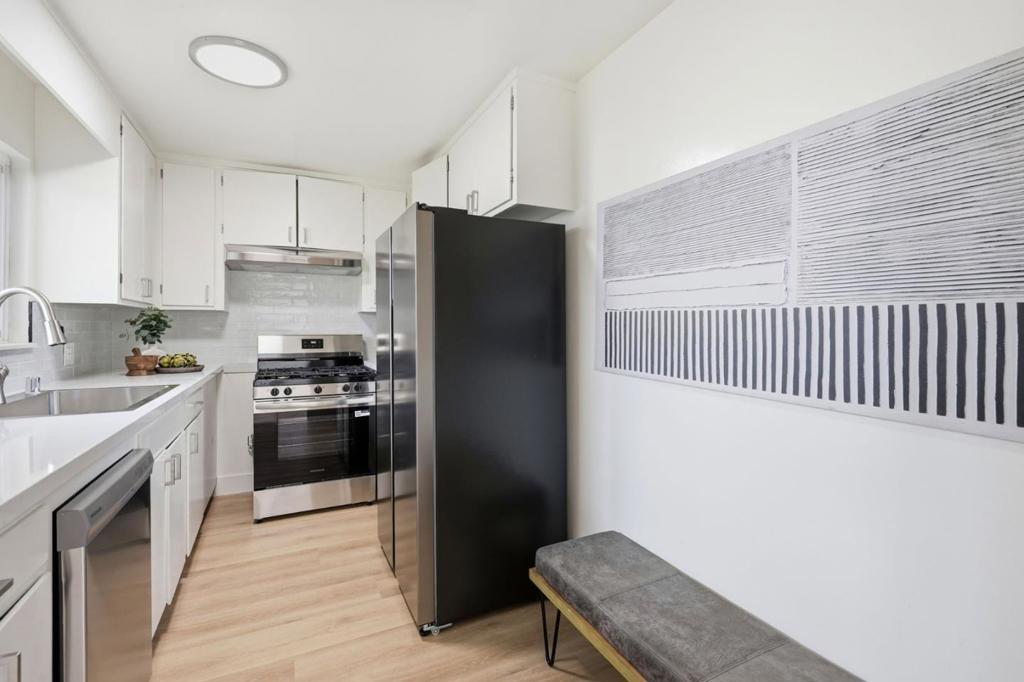 1409 Oxford Street 5 Property Photo 4
