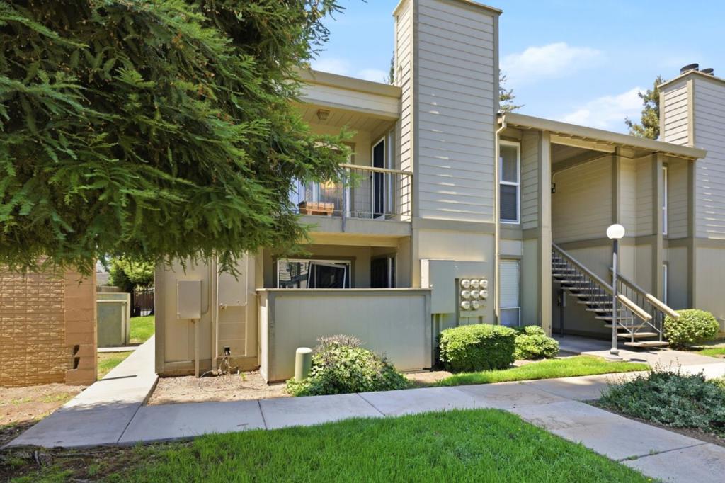 7283 Florin Mall 8 Property Photo 4