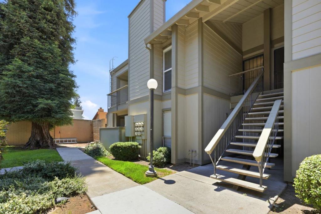 7283 Florin Mall 8 Property Photo 5