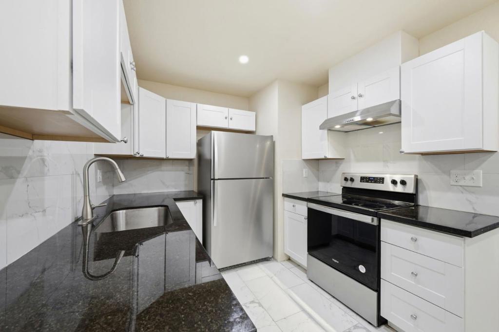 7283 Florin Mall 8 Property Photo 14