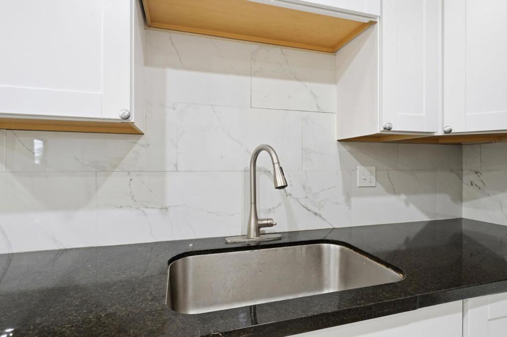 7283 Florin Mall 8 Property Photo 15