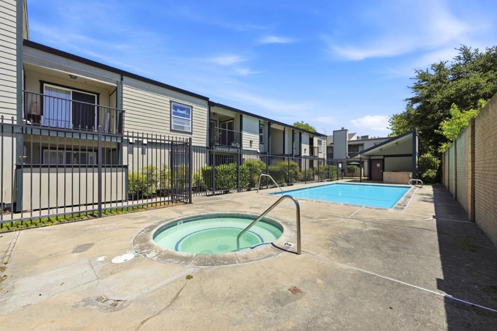 7283 Florin Mall 8 Property Photo 33