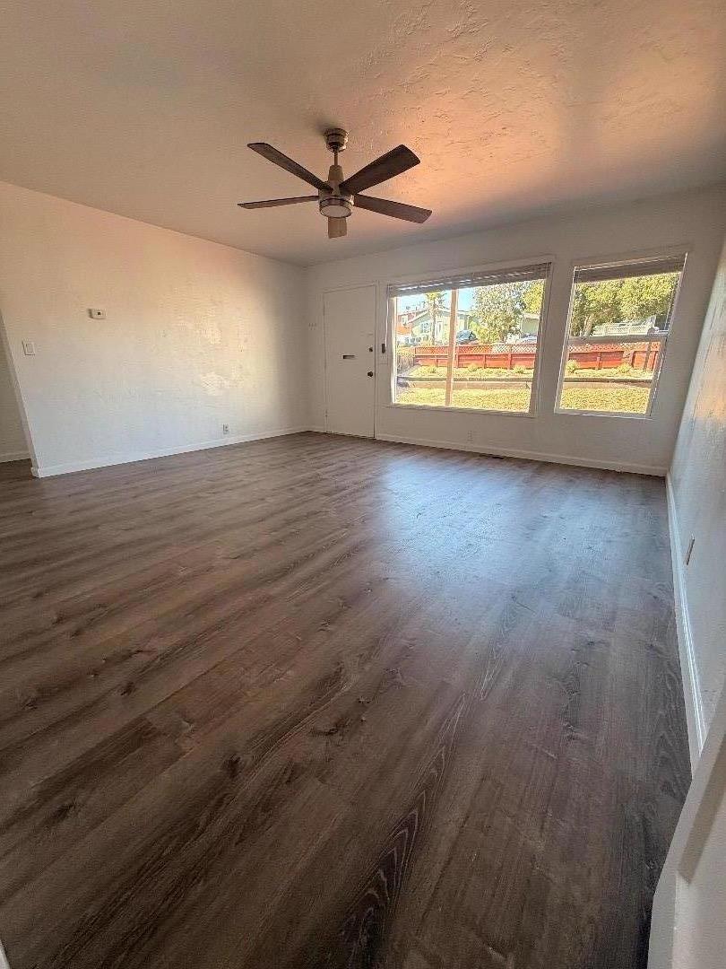 1915 Grandview Street Property Photo 3