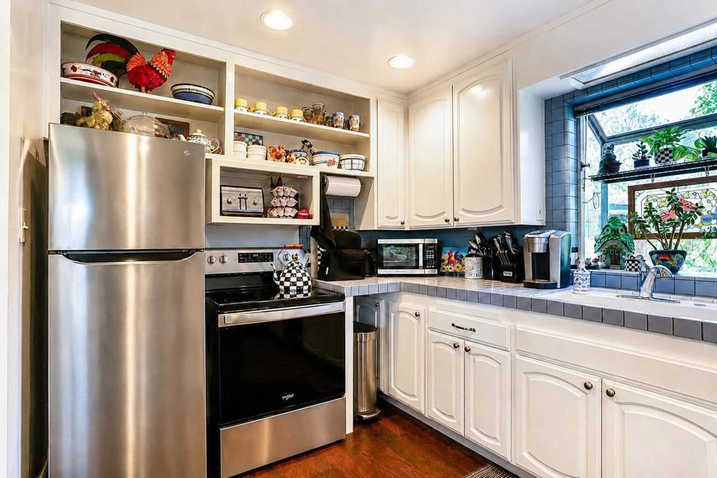1718 Pomeroy Avenue Property Photo 13