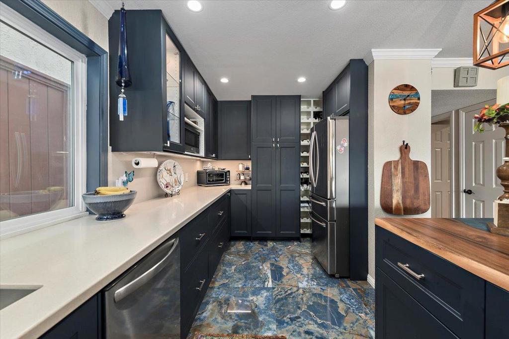 444 Fathom Drive Property Photo 10
