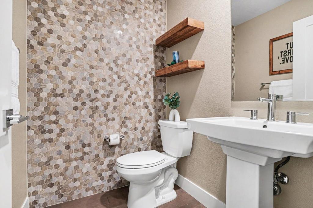 3858 Development 1000 Property Photo 17