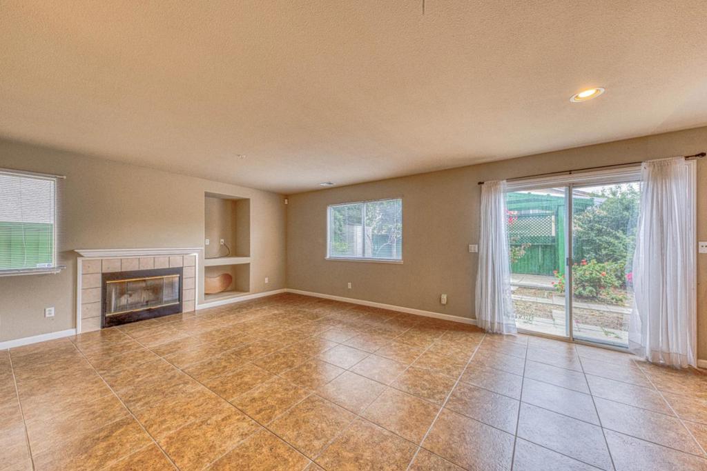 1185 Raven Court Property Photo 7