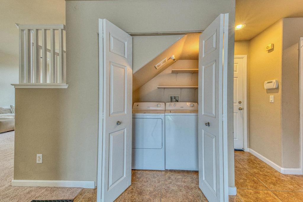 1185 Raven Court Property Photo 16